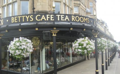 File:Bettys tea rooms