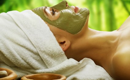 Matcha green tea face mask