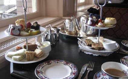 High Tea at the Empress Hotel