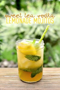 Sweet Tea Vodka Lemonade Mojitos | iowagirleats.com