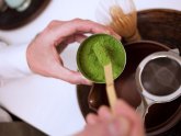 How to make green tea powder?