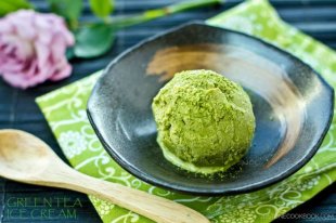 Green Tea Ice Cream (Matcha Ice Cream) | Easy Japanese Recipes at JustOneCookbook.com